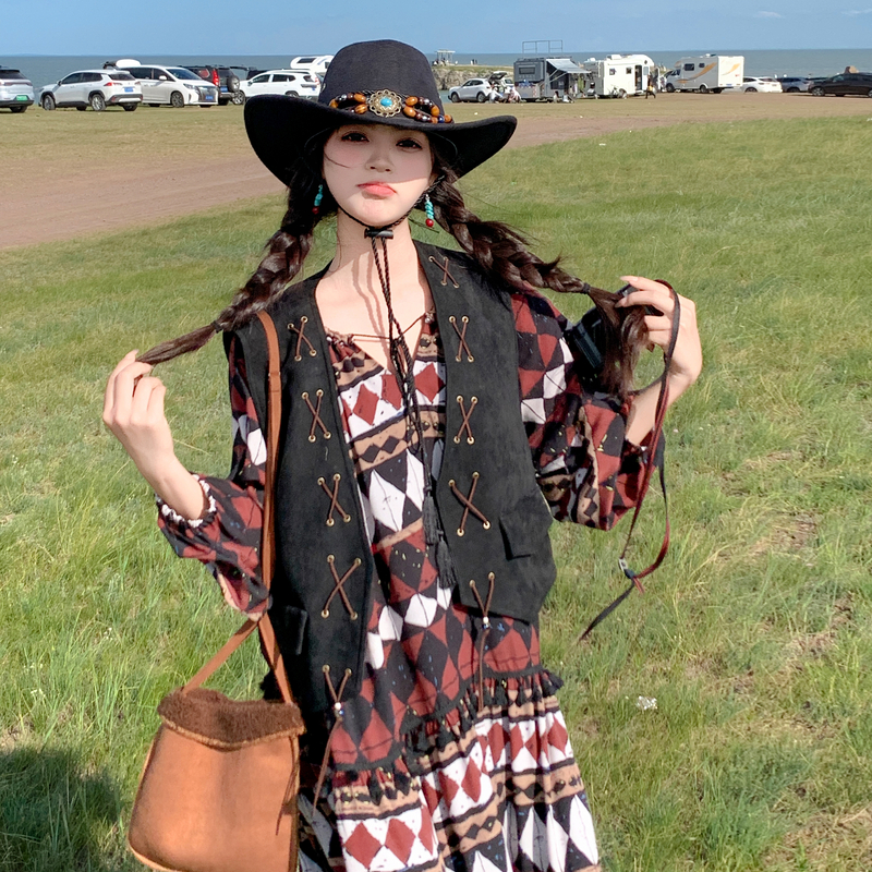 波西米亚印花连衣裙女2025秋季新款文艺复古度假风马甲长裙两件套,女装套装/套裙,2C120