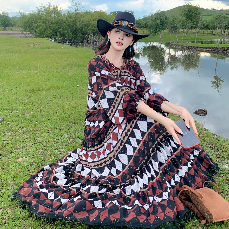 波西米亚印花连衣裙女2025秋季新款文艺复古度假风马甲长裙两件套,女装套装/套裙,2C120