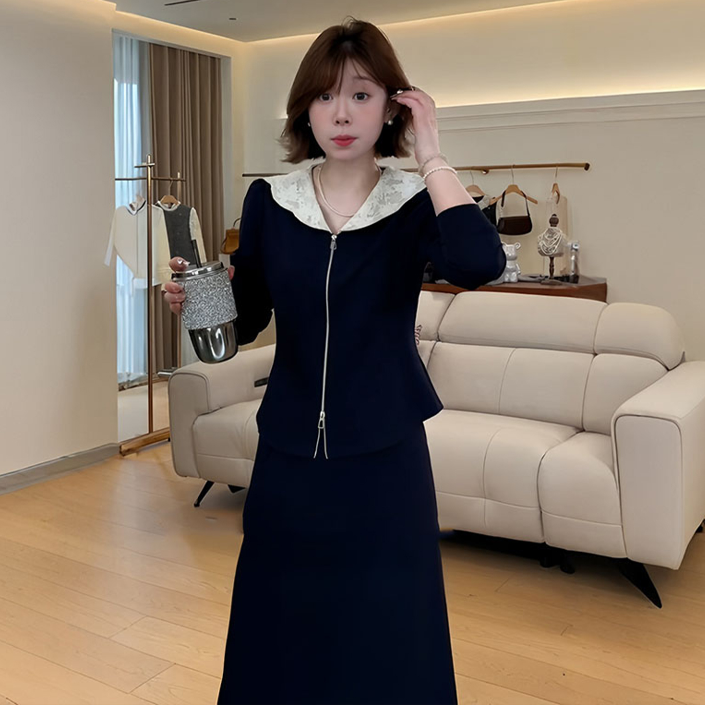 时尚气质减龄套装裙女秋季新款娃娃领领开衫拉链上衣中长裙两件套图片