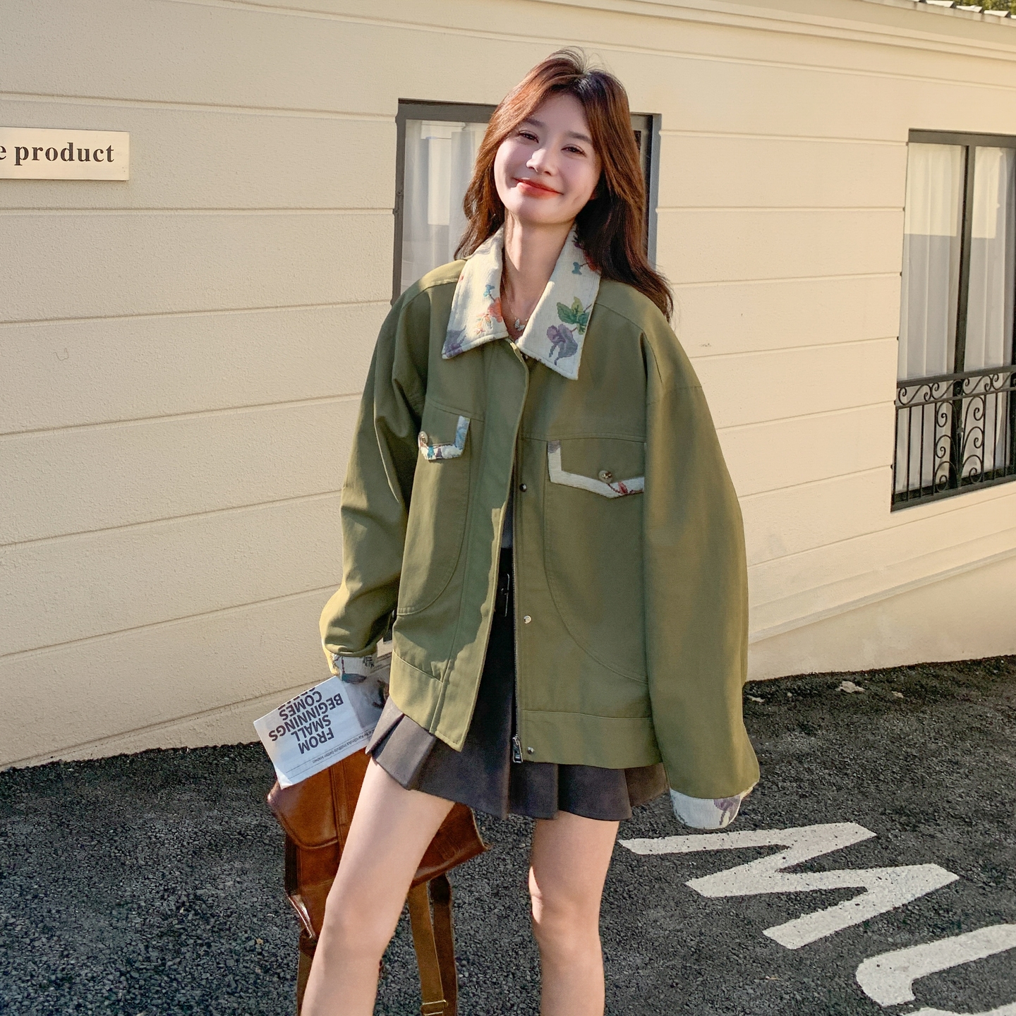 韩系巨好看印花翻领风衣外套女2025秋季新款设计感小众减龄外套潮,女装短外套,2C375