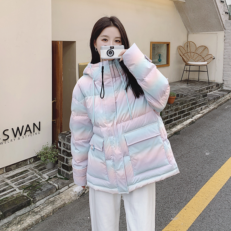 今年流行渐变色短款羽绒服女冬加厚小个子学院风爆款90白鸭绒外套图片