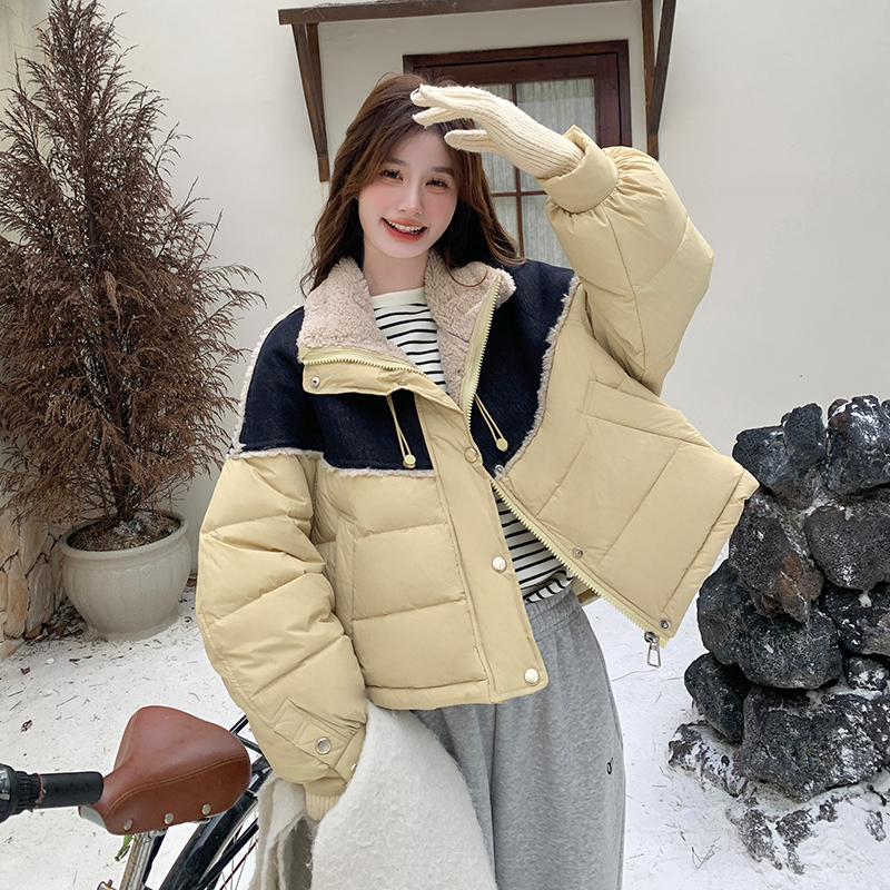 羊羔毛拼接牛仔黄色羽绒服女冬季新款小个子时尚洋气90白鸭绒外套图片