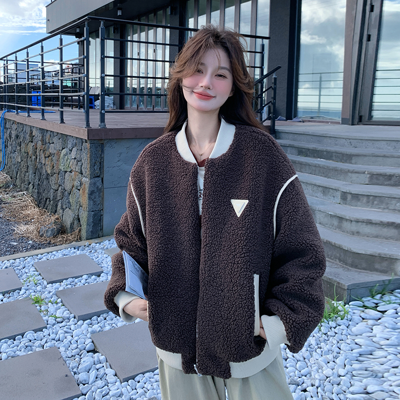 咖色棒球服羊羔毛外套女冬季2025新款韩系炸街爆款加厚摇粒绒棉衣图片