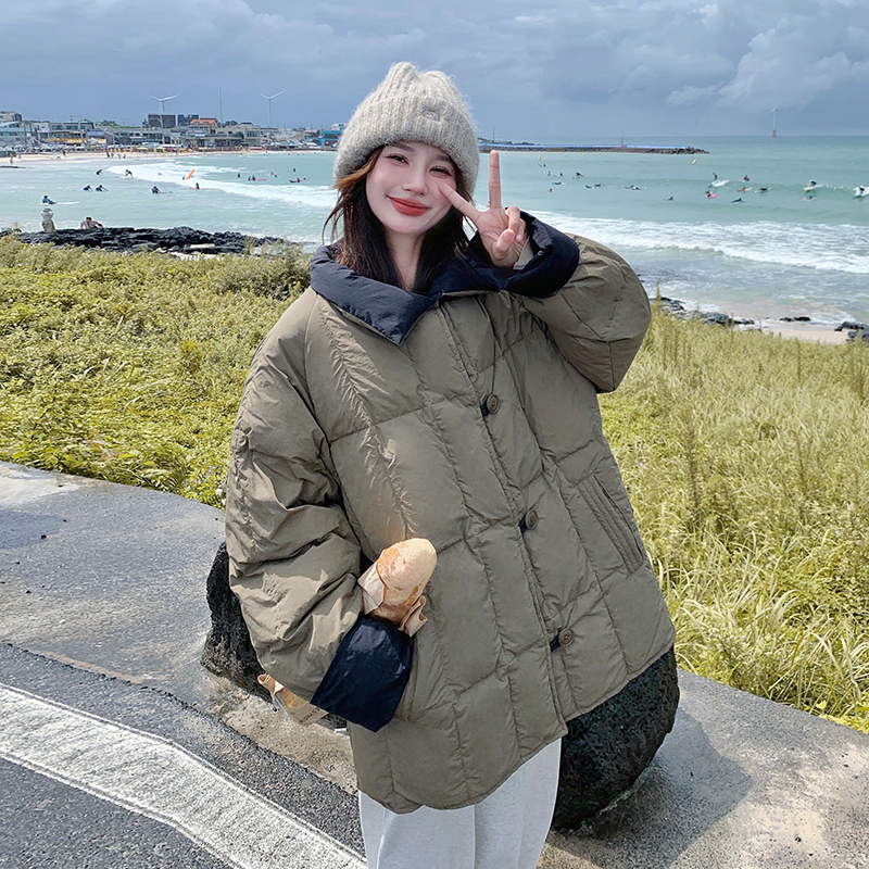 韩系卡其绿撞色排骨羽绒服外套女冬季2025新款白鸭绒巨好看面包服图片