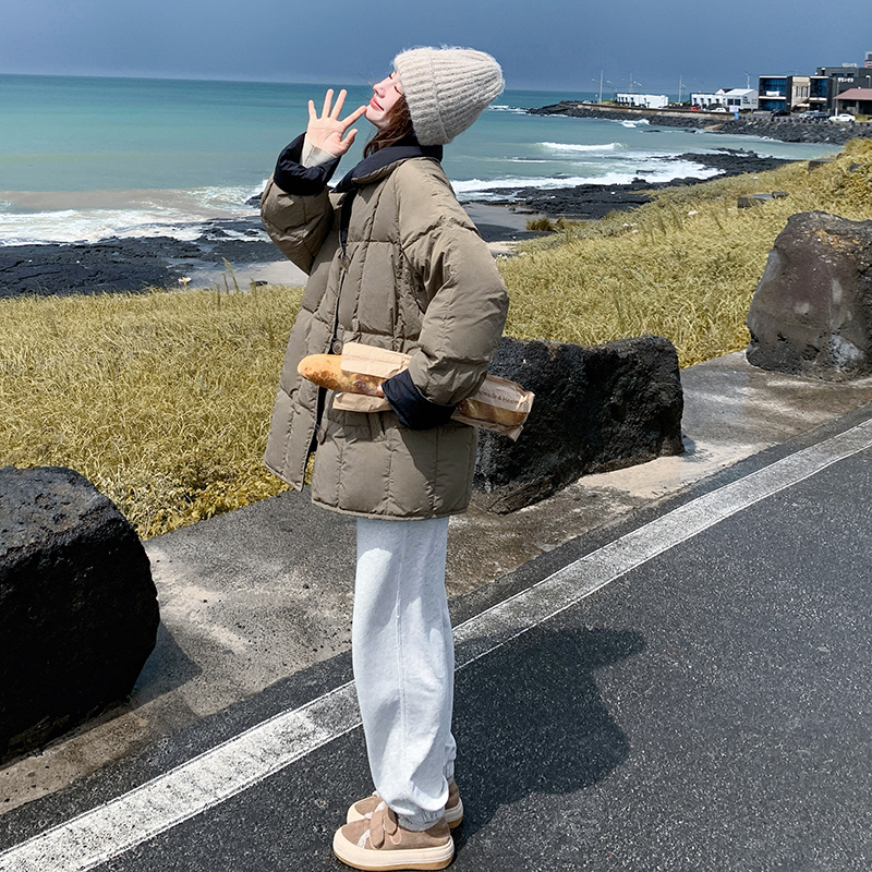韩系卡其绿撞色排骨羽绒服外套女冬季2025新款白鸭绒巨好看面包服图片