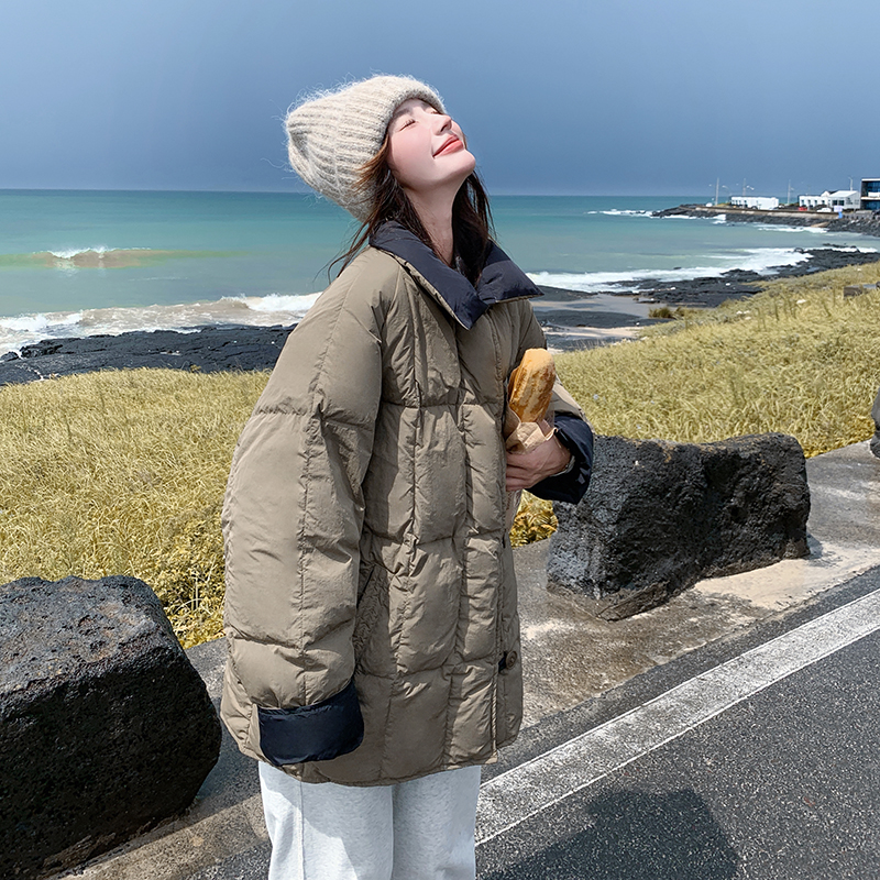 韩系卡其绿撞色排骨羽绒服外套女冬季2025新款白鸭绒巨好看面包服图片