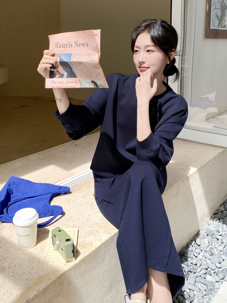 藏蓝色气质卫衣半身裙套装女春秋季休闲爆款巨好看两件套大方得体图片