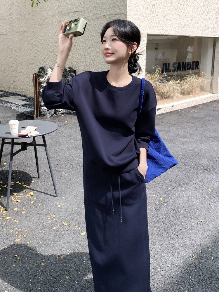 藏蓝色气质卫衣半身裙套装女春秋季休闲爆款巨好看两件套大方得体图片