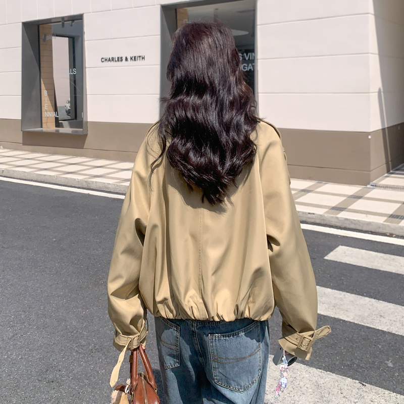 卡其色双排扣短款风衣外套女2025秋季韩版宽松独特漂亮小个子大衣,女装风衣,2D013