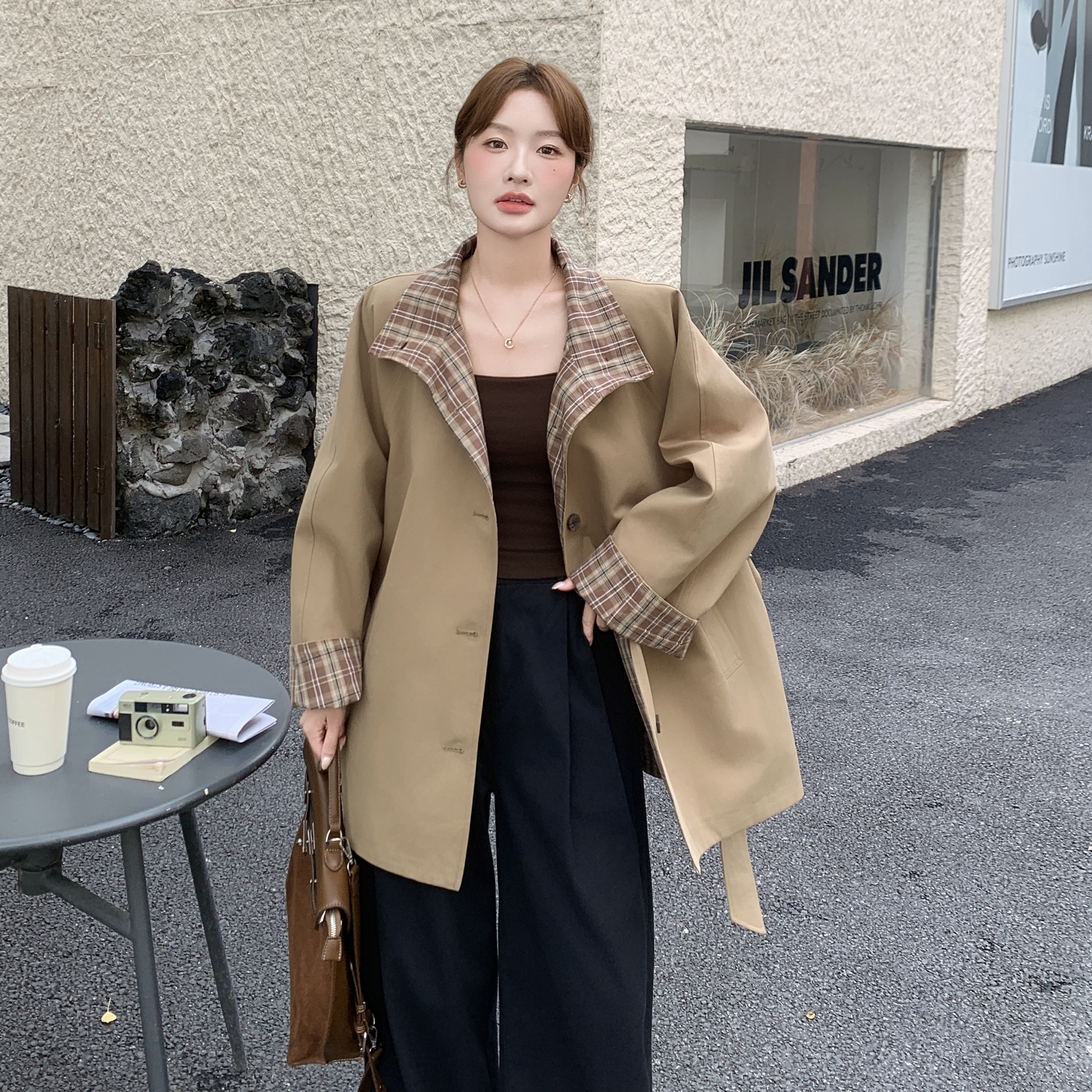 减龄复古格纹拼接咖色风衣外套女春秋2025新款显瘦巨好看流行大衣,女装风衣,2C012