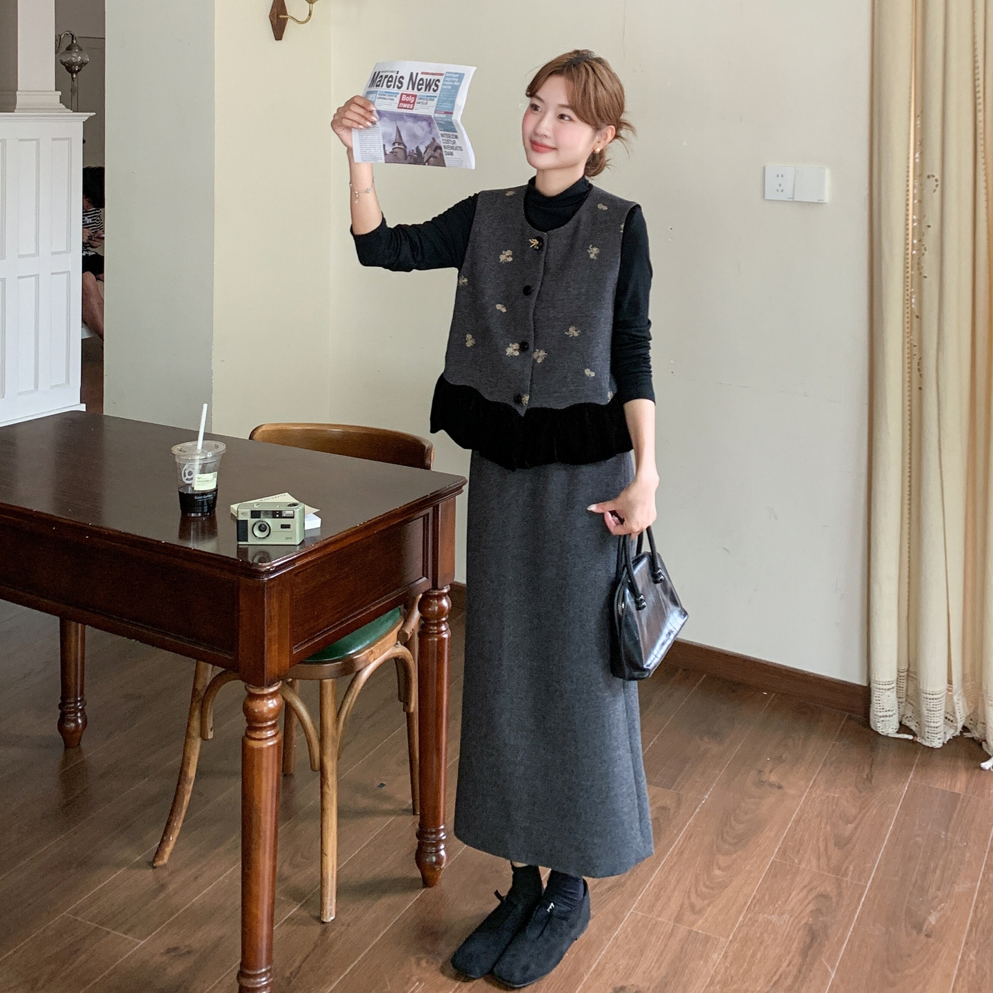 丝绒拼接马甲打底衫半身裙套装女春秋气质优雅三件套盐系轻熟超火,女装套装/套裙,2C225