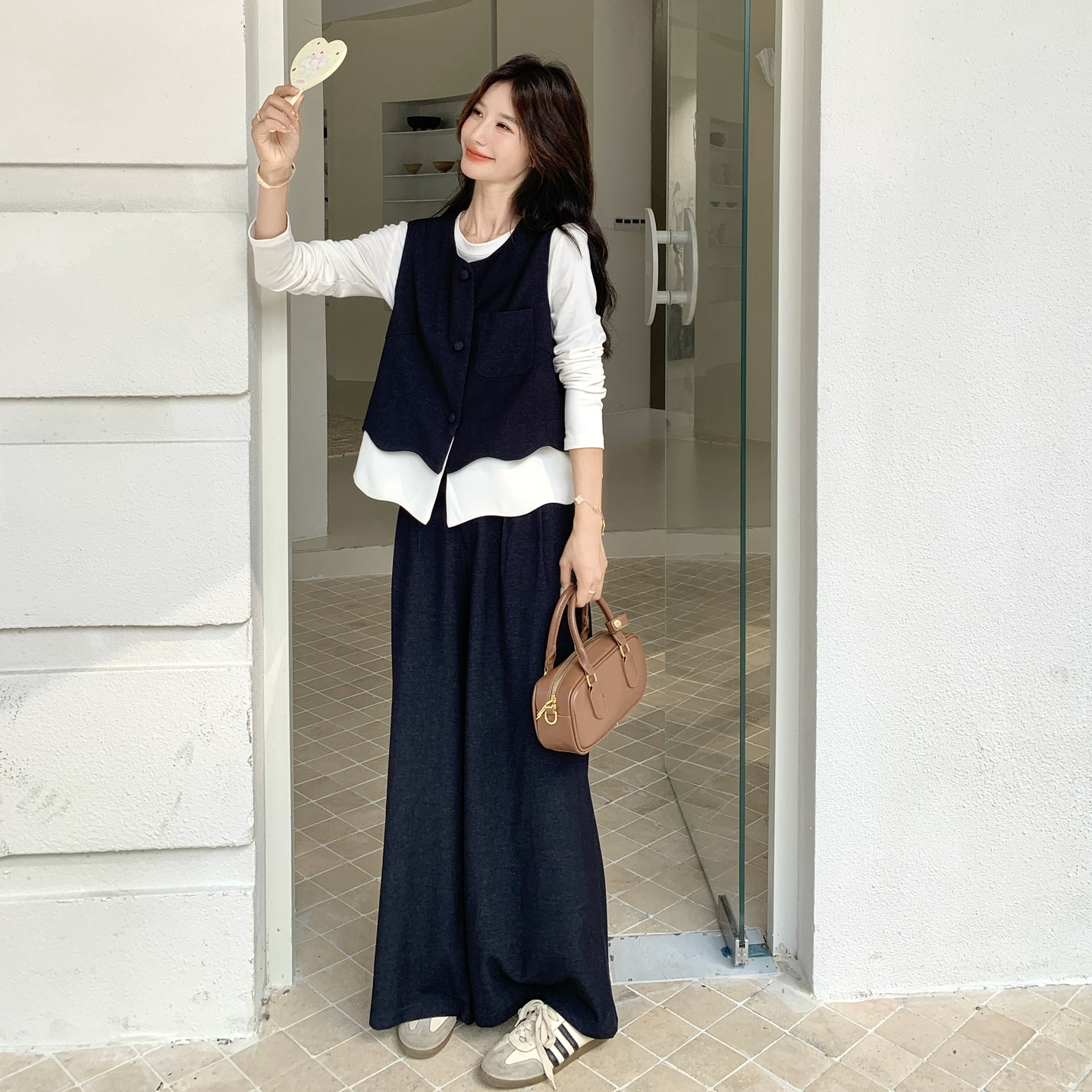 设计感时尚马甲套装女2025秋季新款通勤风减龄打底衫阔腿裤三件套图片