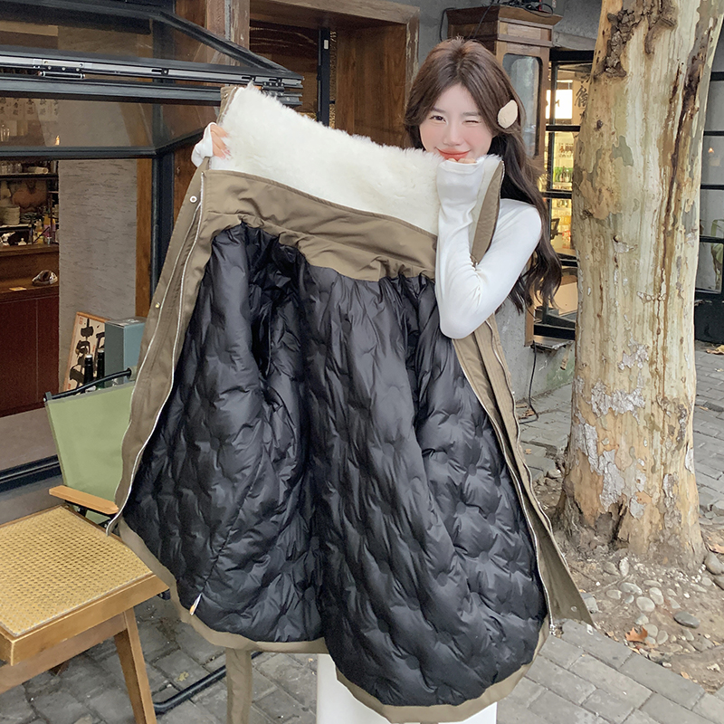 2025年冬季休闲风女配腰带加厚保暖派客服,女装派克服,2C230