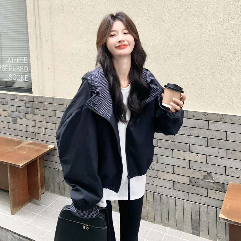 格子拼接休闲外套女2025秋季新款小个子超好看宽松百搭冲锋衣夹克图片