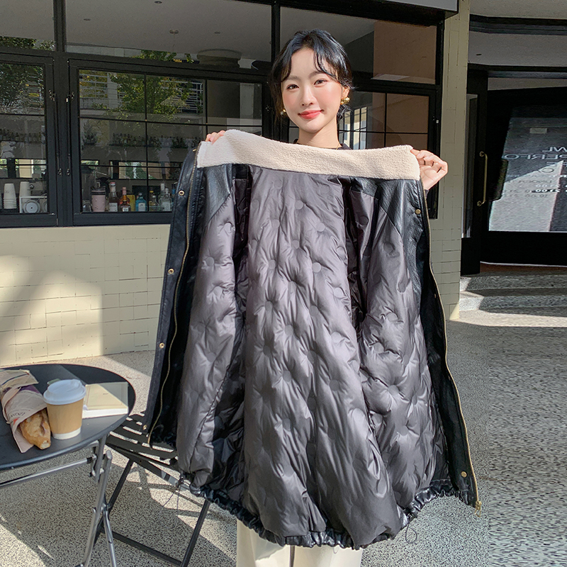 新款 皮衣拼接羊羔毛羽绒服9932-P265-K388图片