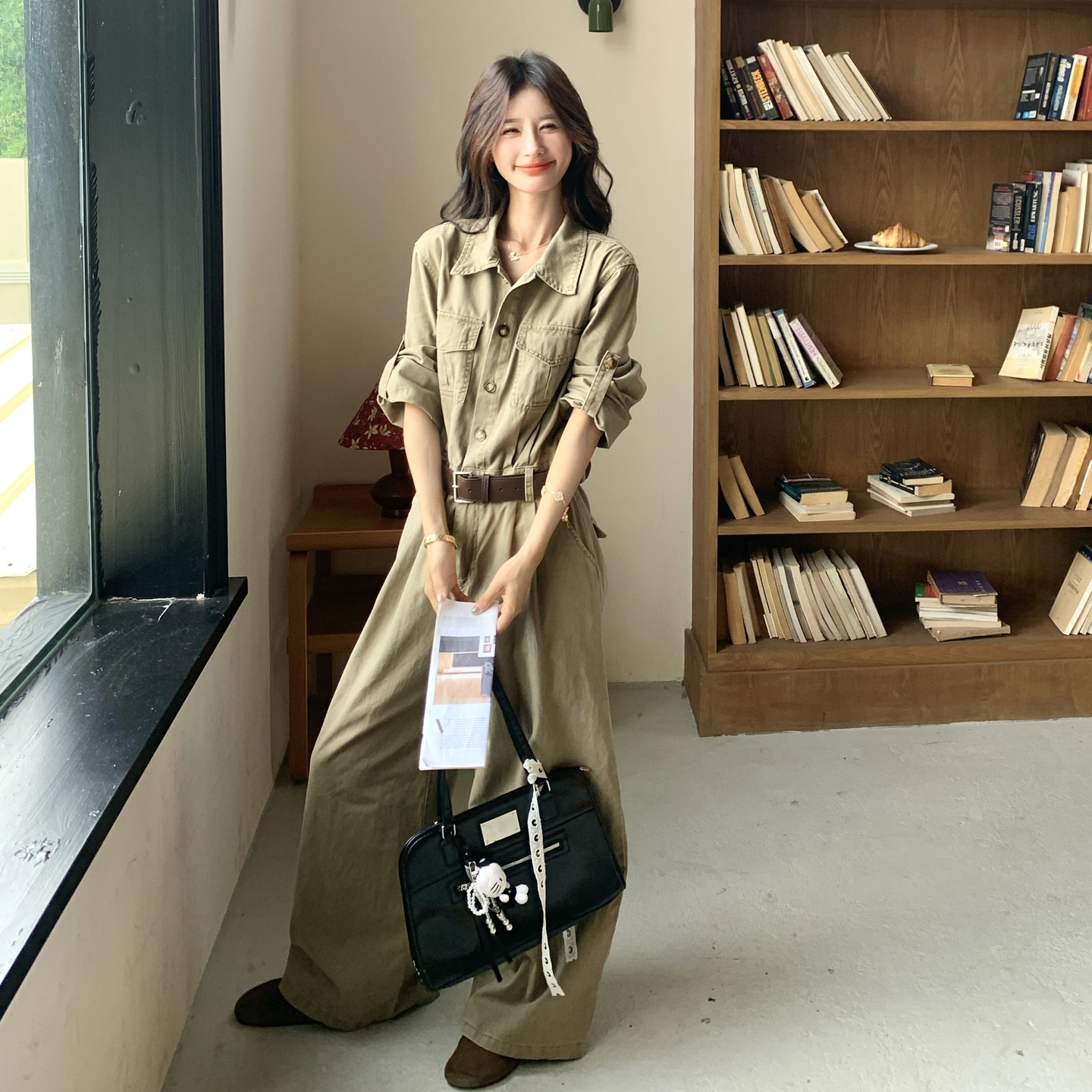 卡其色复古工装连体裤女春秋新款港风高级感酷飒收腰显瘦阔腿裤潮,女装连体裤,2C133