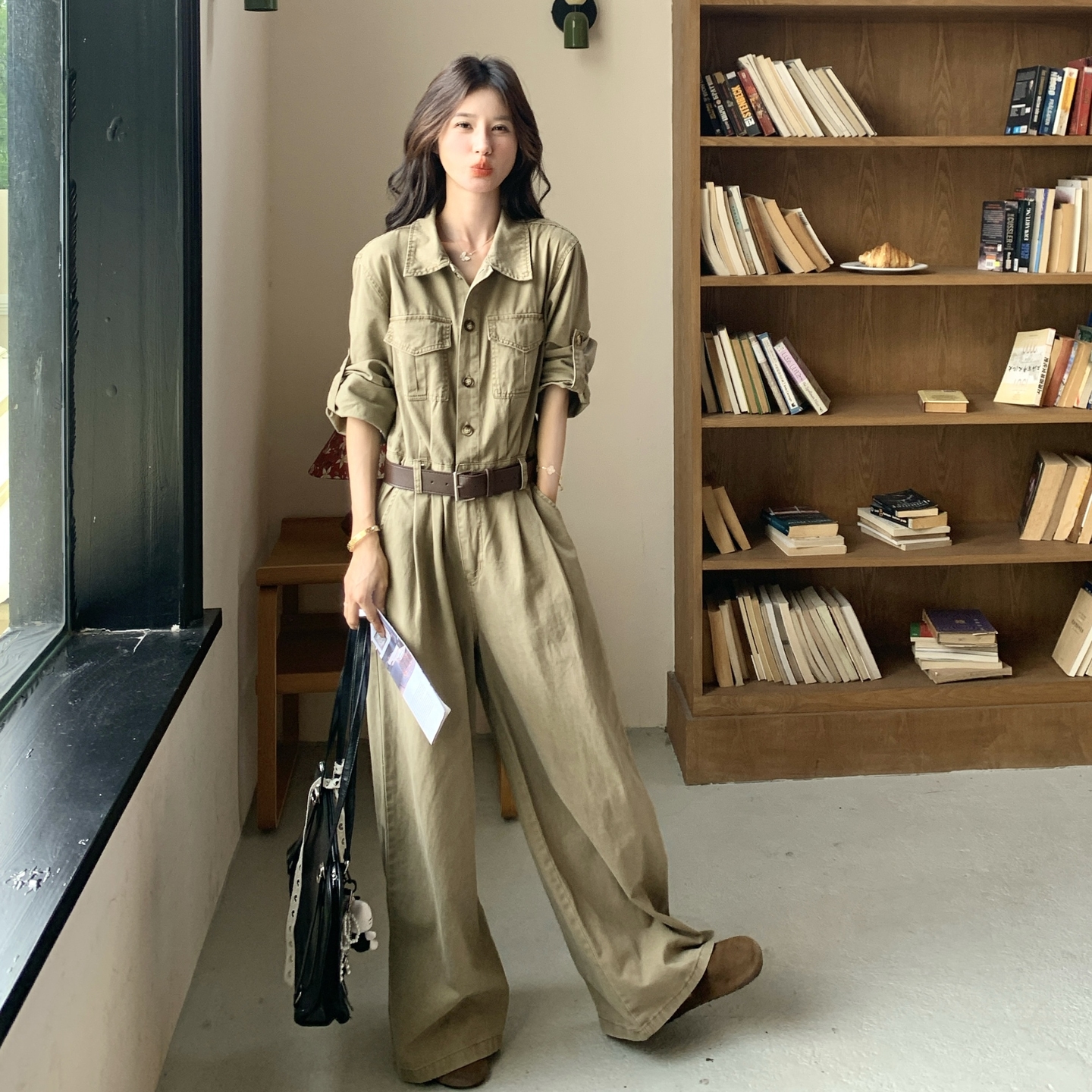 卡其色复古工装连体裤女春秋新款港风高级感酷飒收腰显瘦阔腿裤潮,女装连体裤,2C133
