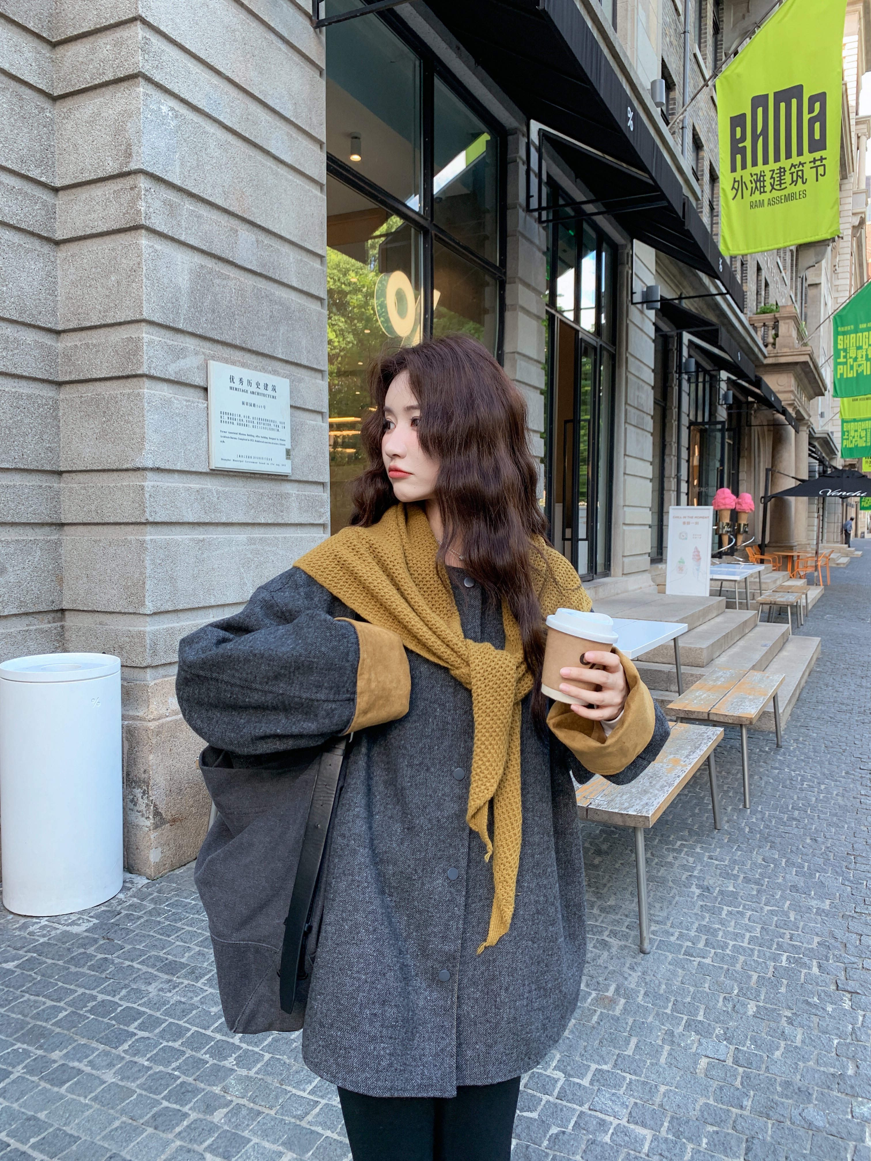 撞色针织披肩毛呢外套女2025秋冬新款复古慵懒风宽松百搭呢子大衣图片