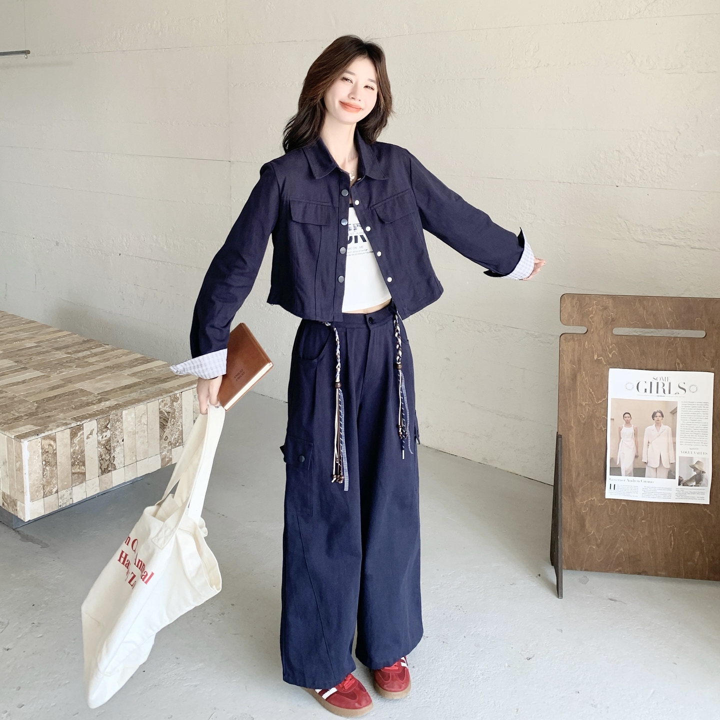 工装风牛仔外套套装女2025秋季新款显瘦气质减龄休闲阔腿裤两件套图片