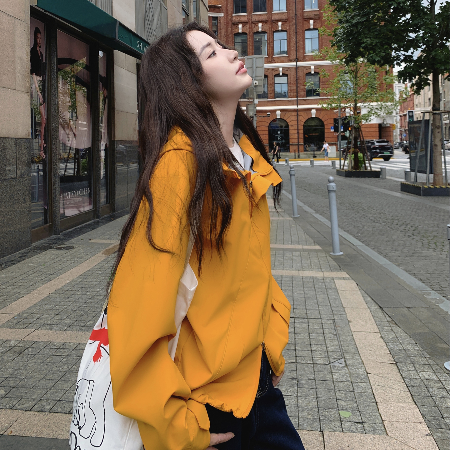 休闲工装黄色冲锋衣连帽外套女春秋2025新款小个子独特超好看上衣,女装风衣,2C028
