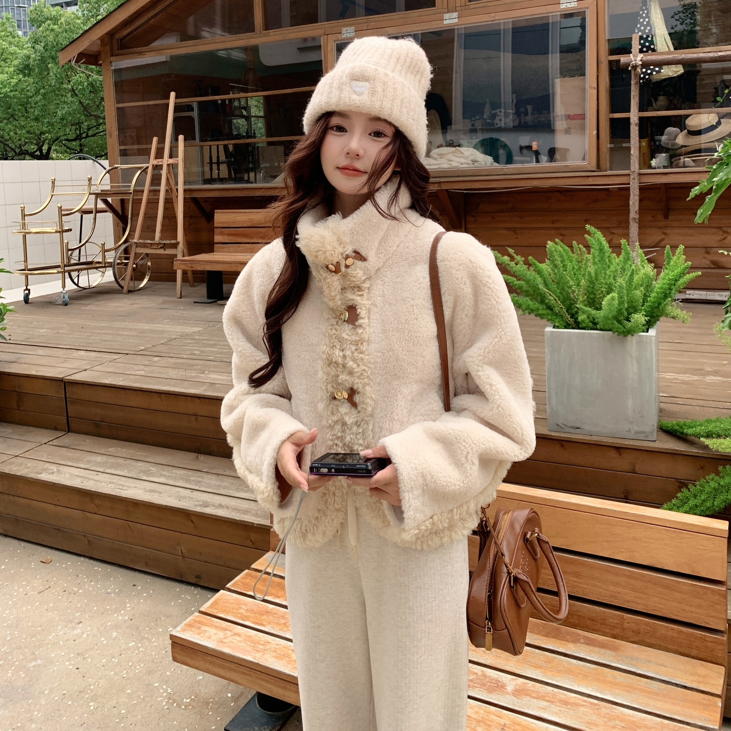 小香风皮毛一体羊羔毛外套女冬季2025新款小个子洋气减龄短款棉服图片