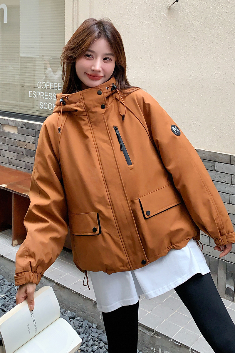 南瓜色冲锋衣白鸭绒保暖外套女冬季新款小个子休闲加厚派克羽绒服图片