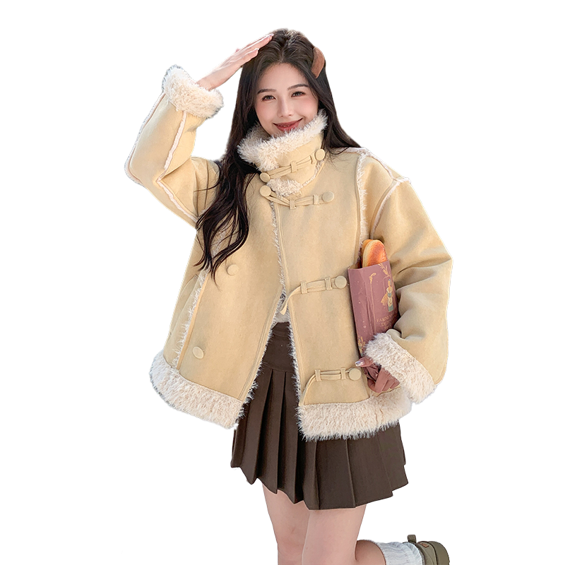 奶黄色翻领皮毛一体羊羔毛绒绒拼接外套女冬季2025新款小个子棉服图片