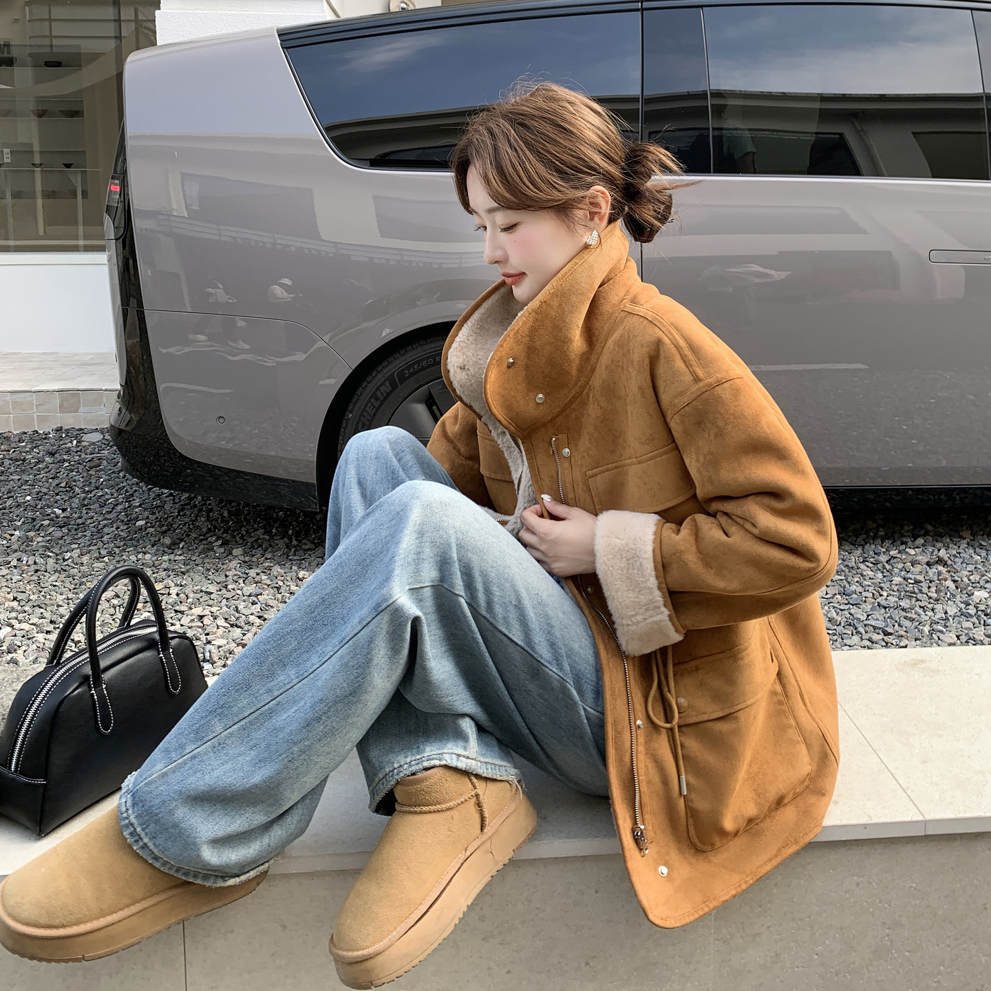 慵懒通勤风保暖皮毛一体外套女2025冬季复古气质感时髦淡人外套潮图片