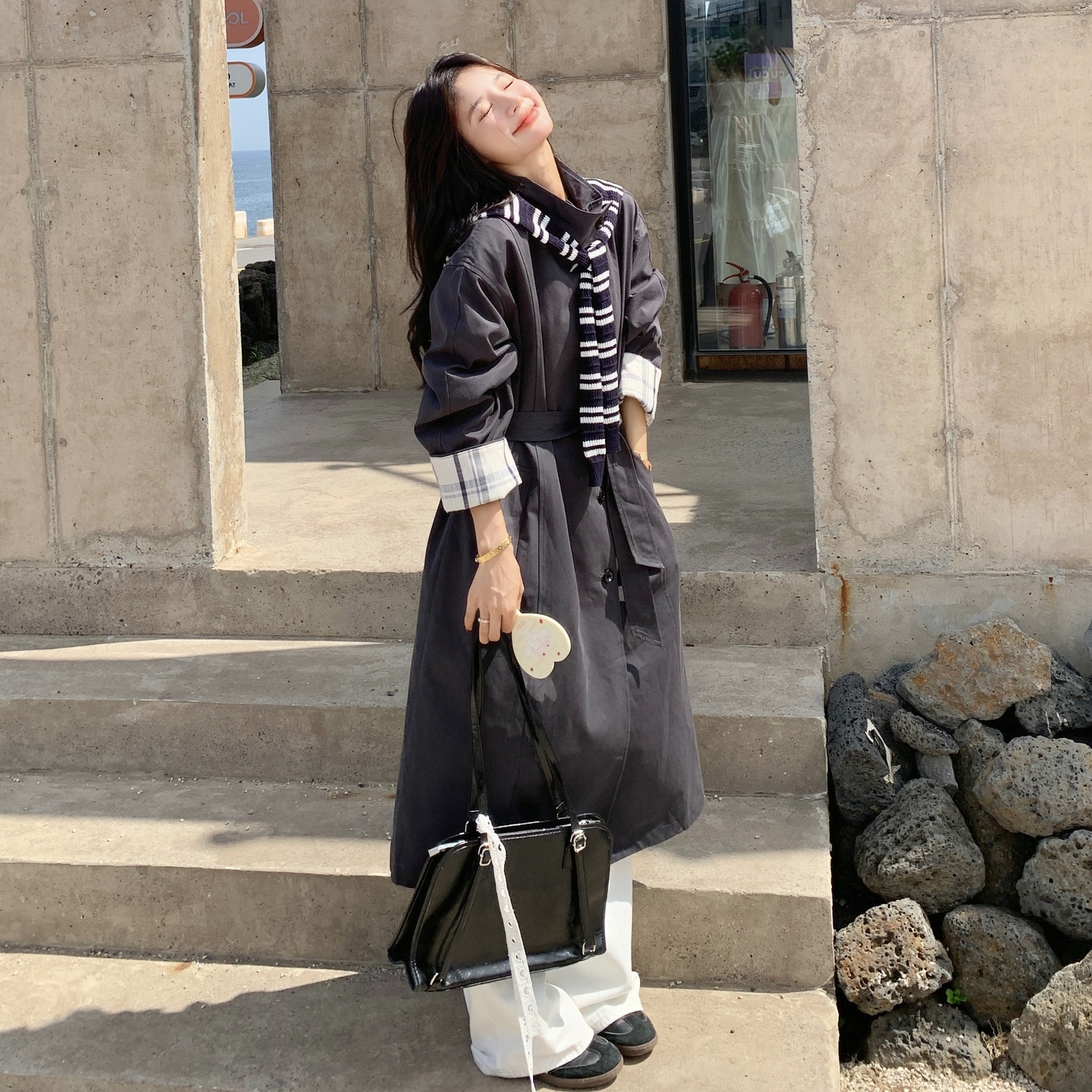 条纹披肩深灰色长款风衣外套女春秋2025新款巨好看英伦风超火大衣,女装风衣,2C307