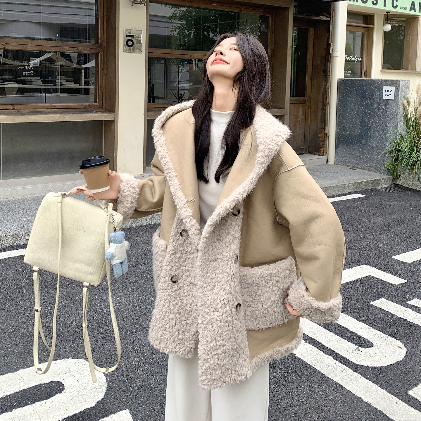 连帽两面穿皮毛一体羊羔毛外套女冬季2025新款独特超好看加厚棉服,女装短外套,2C261
