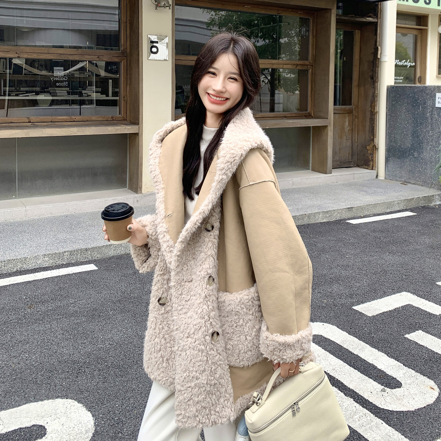 连帽两面穿皮毛一体羊羔毛外套女冬季2025新款独特超好看加厚棉服,女装短外套,2C261