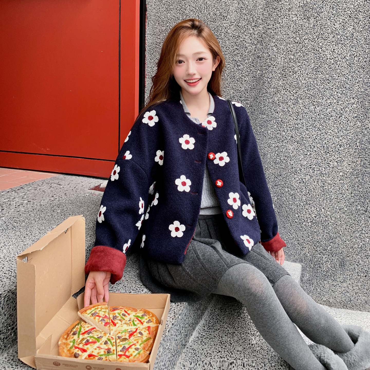 刺绣碎花藏青色毛呢外套女秋冬2025新款小个子独特漂亮巨好看上衣,女装短外套,2C295